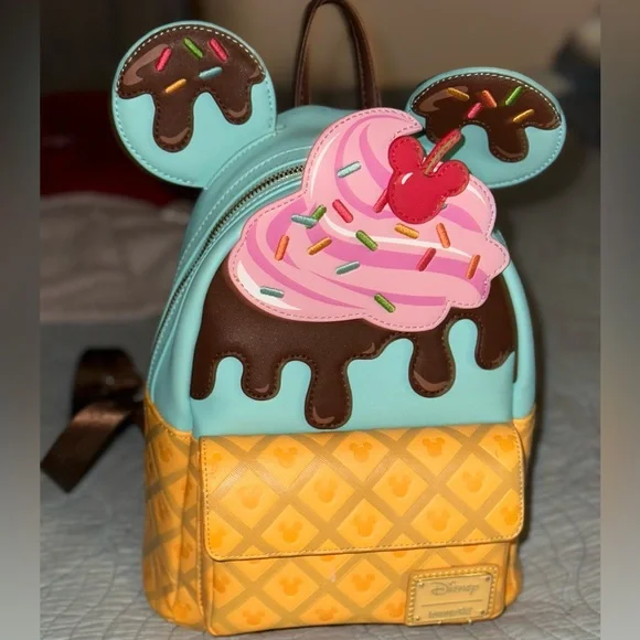 Loungefly Minnie Mouse icecream cone mini backpack - Picture 1 of 6